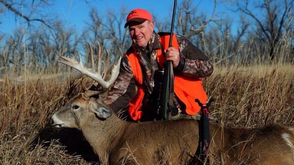 TecomateWNation's tweet photo. Montana riverbottoms!! @DMtecomate rattled in over 30 bucks before shooting this on @TecomateWNation in Nov 2013. http://t.co/tRICEkIyWG