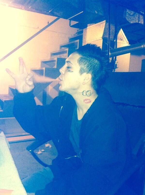 Holmesly4's tweet photo. 👌 http://t.co/6VBQhDSmqC