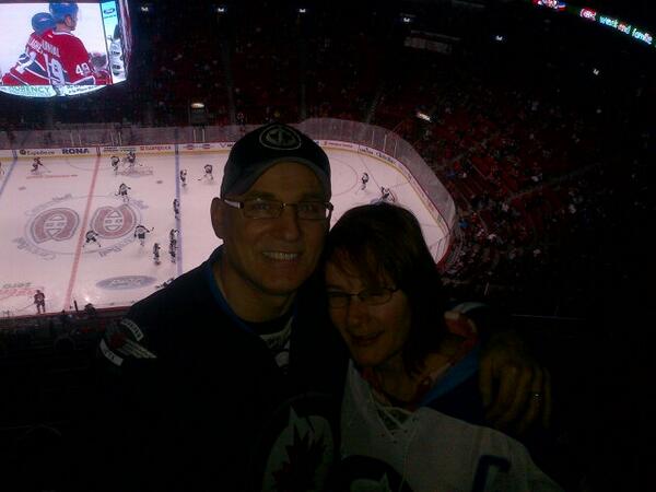 celinalex_ru's tweet image. Hi @ValParker7 @jetsxoxo from the Bell Centre. #GoJetGo