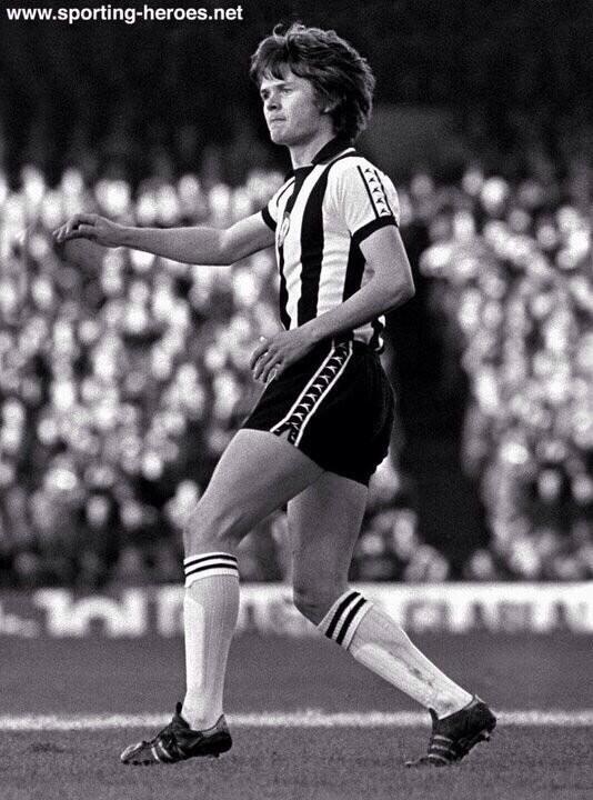 sportframing's tweet photo. Nigel Walker RIP a true Geordie and a true NUFC legend. http://t.co/XdQa9hUDsi