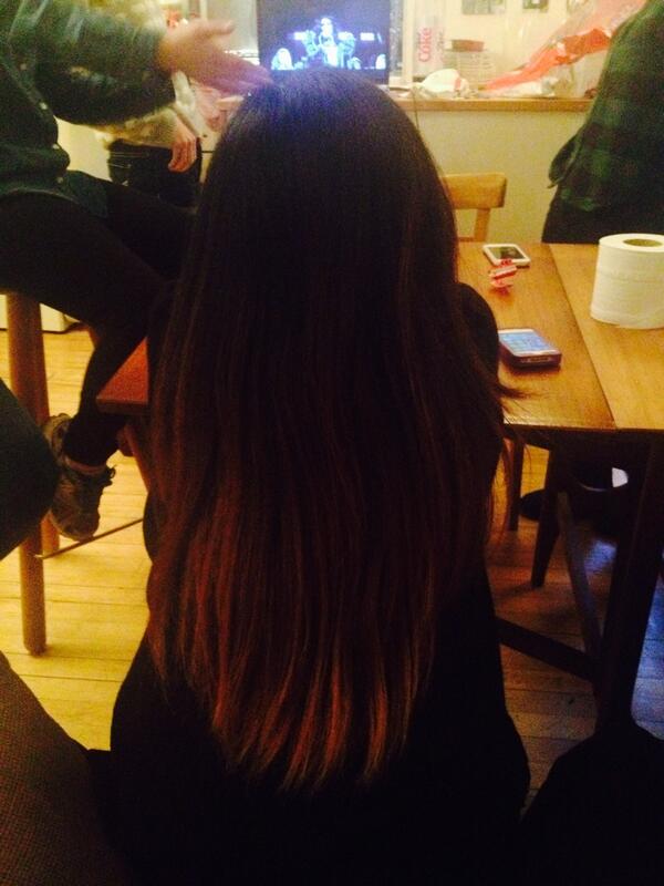pppnori's tweet photo. My hair is getting really longer! Jesus!! I didn't notice that haha http://t.co/XLJHYFLesn