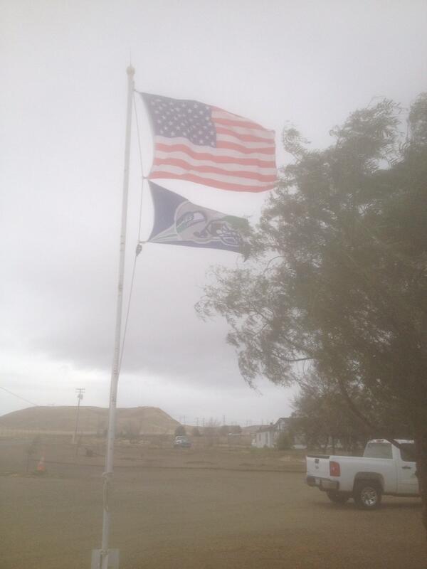 raymopom's tweet image. Go Seahawks