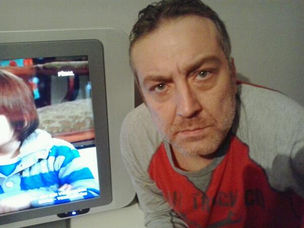 turedialper's tweet photo. Ekran başına..bu final kaçmaz.... http://t.co/2e3fVA3tow