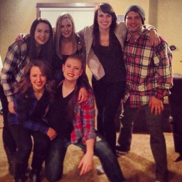eayoungren's tweet photo. It became flannel night all too quickly @The_DLife @lexi_mostbelle @Nandrews9 @darcinater @most_king @elisa_mostdope http://t.co/mQG3MDz4AK