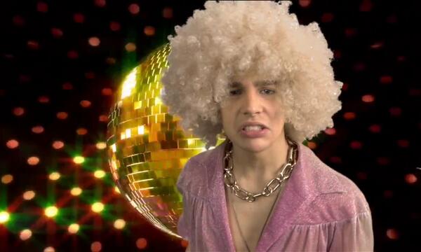 IsaAustiniM's tweet photo. This is @AustinMahone after mama mahone's tweet lol 😆😆😆😅😅😅 http://t.co/vWeLAKNs3Y