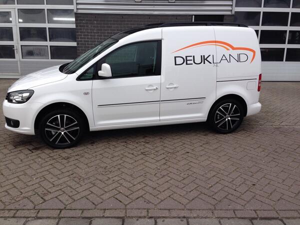 Deukland's tweet photo. Automobiel uitdeuk specialisten. http://t.co/JZt4ORQxA9