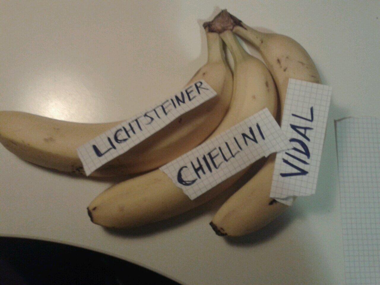 BfgCFEXIcAAzxqG.jpg:large