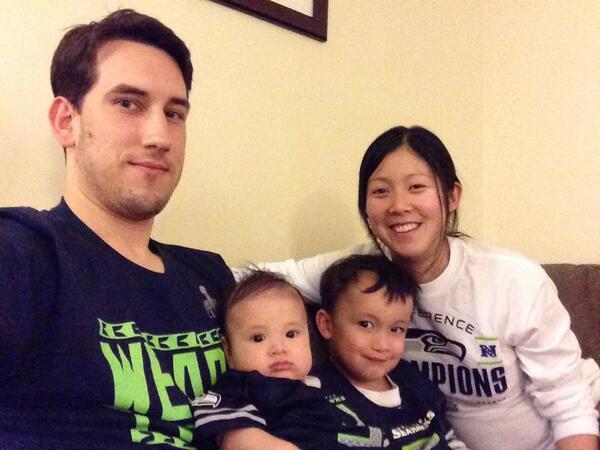 Jared_Robbins's tweet photo. Robbins family Selfie. #GoHawks #SBXLVIII http://t.co/pT0cR3MW8y