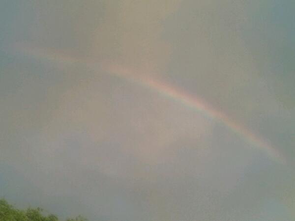 Kayla88282729's tweet photo. Its a rainbow🌈 http://t.co/p6tb9uzYDS