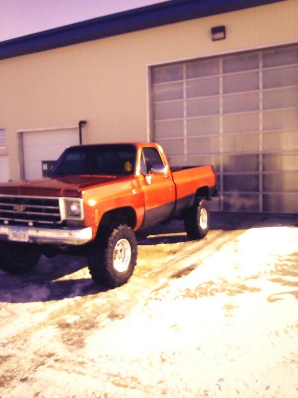 dolphinkitty3's tweet image. Shes out of commission for a day. Running straight headers!! #HookerHeaders