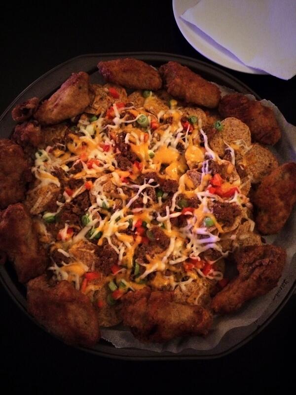 KristyMainusch's tweet photo. Nacho pizza! #superbowl @Mike_Marques1 http://t.co/VEIxMn4aPT