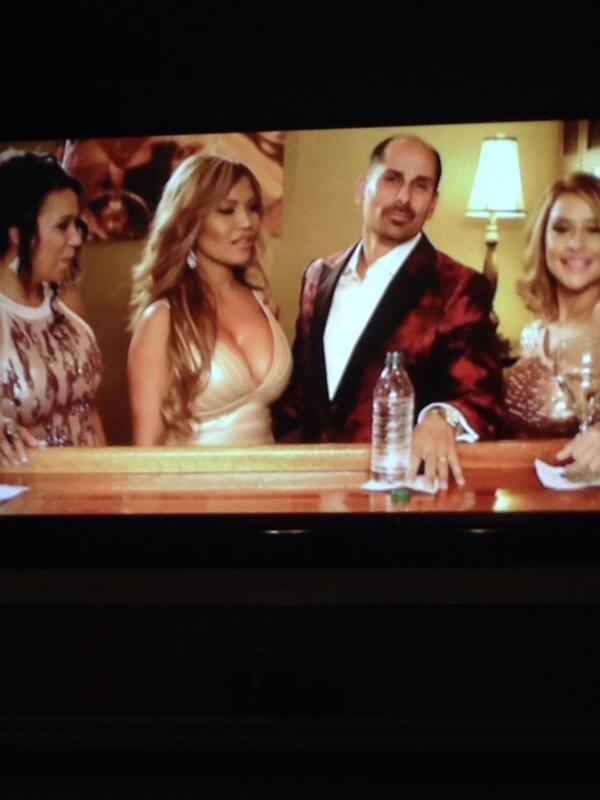 Southern_Scene's tweet photo. Dumbest commercial EVER http://t.co/ijCa3bMHlB