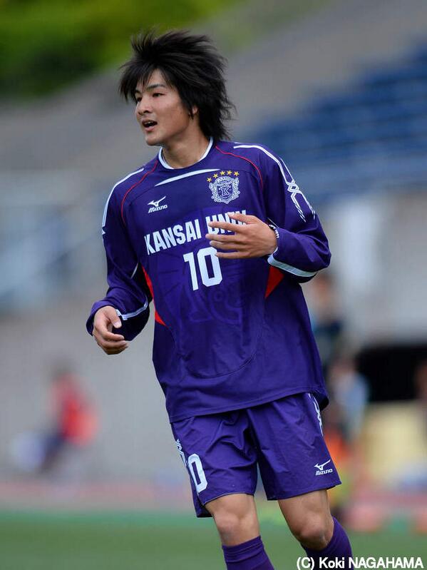 大学サッカー注目選手bot 和田篤紀 関西no 1のテクニシャン 独特のリズムでボールを持ち 攻撃を組み立てていく サッカーセンス抜群の注目選手 Http T Co 5b8ohmzgrh Twitter