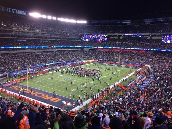 joelmchale's tweet photo. .@Seahawks #SeahawksWinSuperBowl #SeahawksWinSuperBowl #SeahawksWinSuperBowl #SeahawksWinSuperBowl http://t.co/acwnLQzSfA