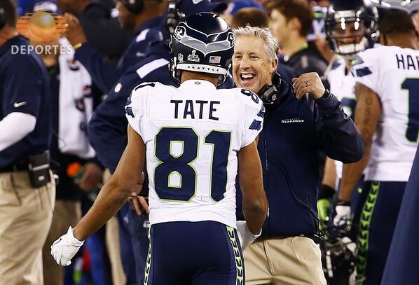 TUDNMEX's tweet photo. #SuperBowlTD El coach Pete Carroll celebra el campeonato de los Seahawks http://t.co/KWgXjKde6R