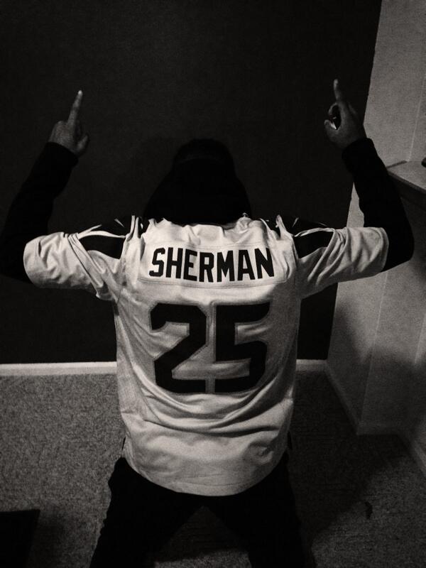 yedlinny's tweet image. @Seahawks football celebration. #seattlelove #seattlestandup