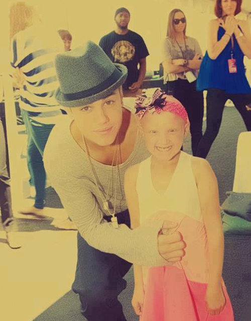 iAdmireJustinbc's tweet photo. people need to see more of this http://t.co/gInauRkpkA