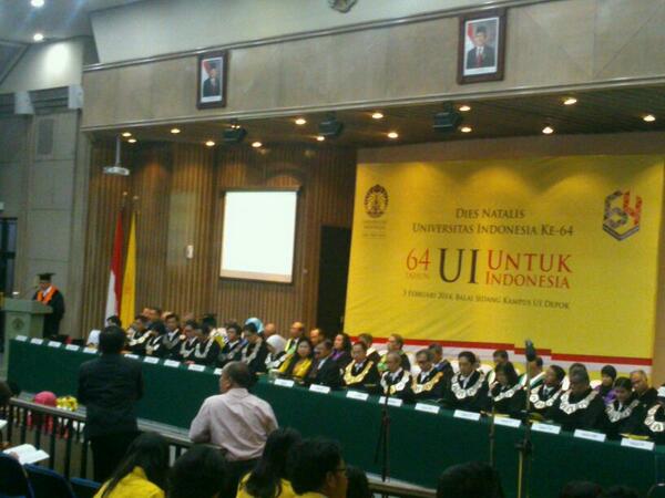 IluniUI's tweet image. (5a)Orasi ilmiah berjudul &quot;Memantapkan Reformasi Administrasi untuk Mewujudkan Pemerintah Demokratis dan...