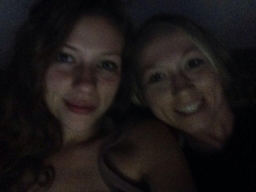 NicoleRayLive's tweet photo. Kickin it with the roomie LOVES ❤️❤️❤️😍 http://t.co/aZCigPYgRQ