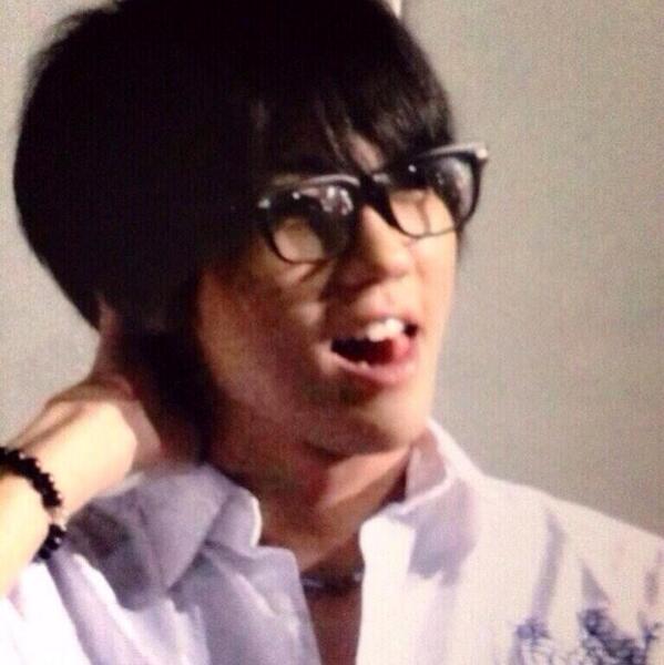 yasuuui__xxx's tweet photo. +

.

.

　　　((　　俺だけを見てろ　　))

　　　なんつって　　　。

　　　暇過ぎるんだよ　　

　　　りぷ飛ばせよ　　〜　　←

　　　#RTくれたnrさんで気になった方お迎え 

.

.

+ http://t.co/xEF3SIIKqs