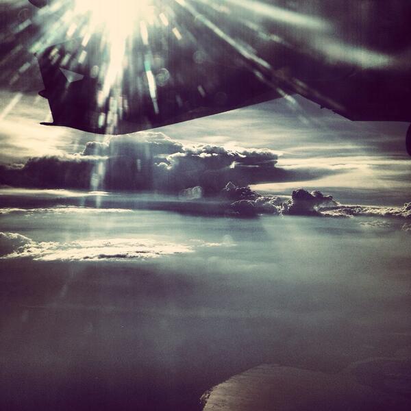 anonpilot's tweet photo. #underwing #uganda http://t.co/JLFydbyOdZ