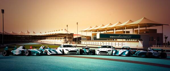 ARTEM_KLYUSHIN's tweet photo. В Abu Dhabi на Formula 1 Racing Track ... http://t.co/TJ6AhlyRH5
