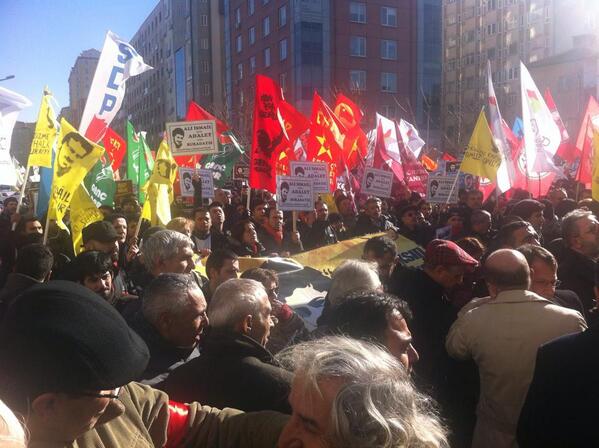 Ali İsmail Korkmaz için Kayseri Adliyesi önünde toplanan kalabalık