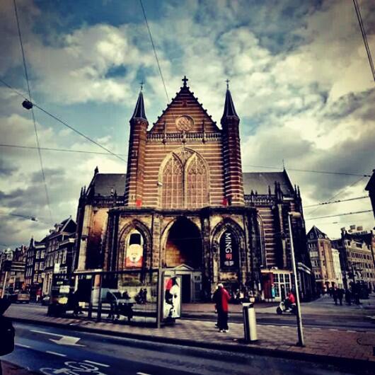 roykericky's tweet photo. Oude Kerk Amstrdm http://t.co/d2uBQodn22