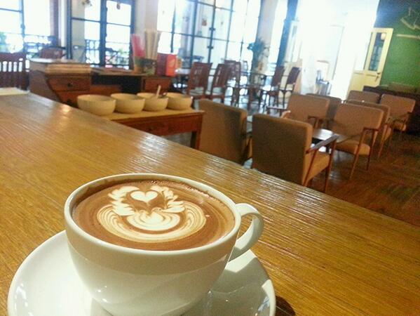 Ngopi sore sepulang kerja..merapaatt..:)