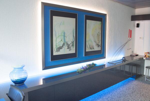 nextinterieur's tweet photo. De klant had het idee. Nextinterieur heeft het gerealiseerd.  Dressoir met geïntegreerde ledverlichting. http://t.co/M9xd7ZzBO9