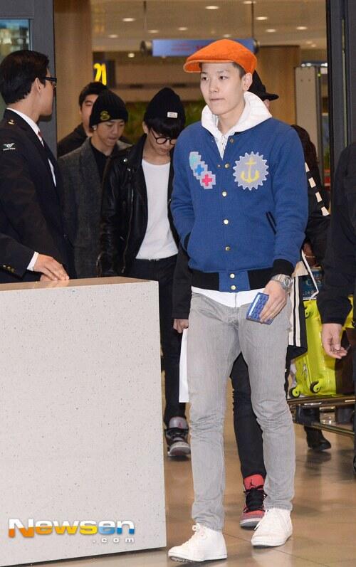 RT“<a href="/BAP_intl/">bap</a>: [NEWS PIC] 140203 ZELO @ Incheon Airport #4 (cr: Newsen) ”