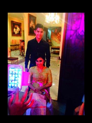 DulsWorld's tweet photo. #alpict kakak @Alghazll sama @citrraull di acara lamaran kak gita wkt malam minggu. http://t.co/5swRTCysM1