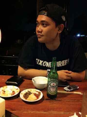 GFebrianta's tweet image. New ava with @PennyJakarta #sixonethree!!! and @DICKIES_INDO