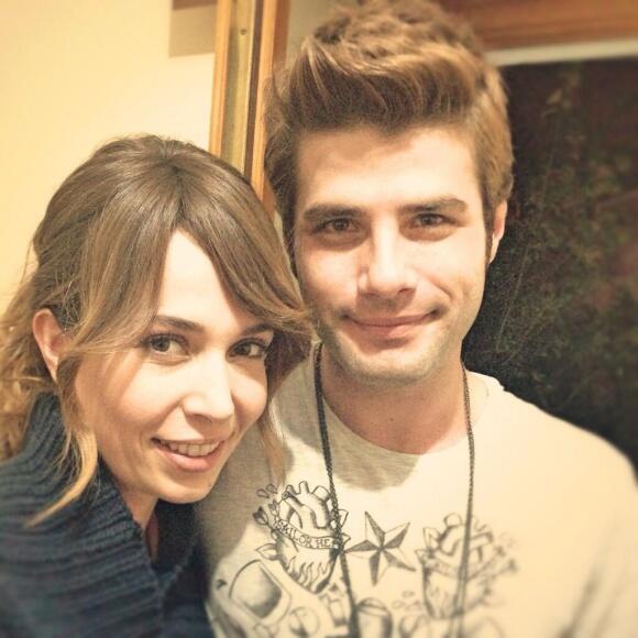 democaandemet's tweet photo. Sevgi &amp; Savaş @EsraRonabar @berkcankat http://t.co/DS1f2sq3gc