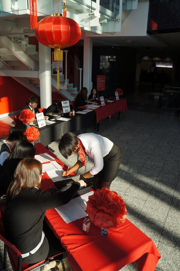 SenecaSOT's tweet photo. Here's the Registration Team hard at work! #connections2014 http://t.co/9HxXhNRV6V