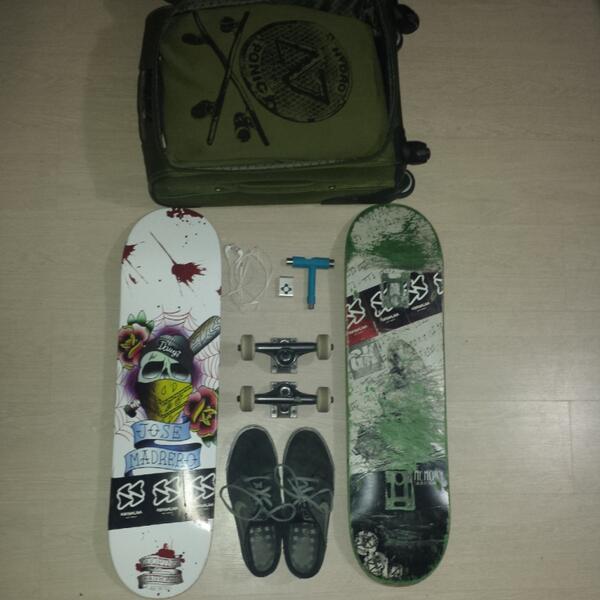 aprietaelculo's tweet photo. Kit para viajar 11 días. http://t.co/4amgpjASGC