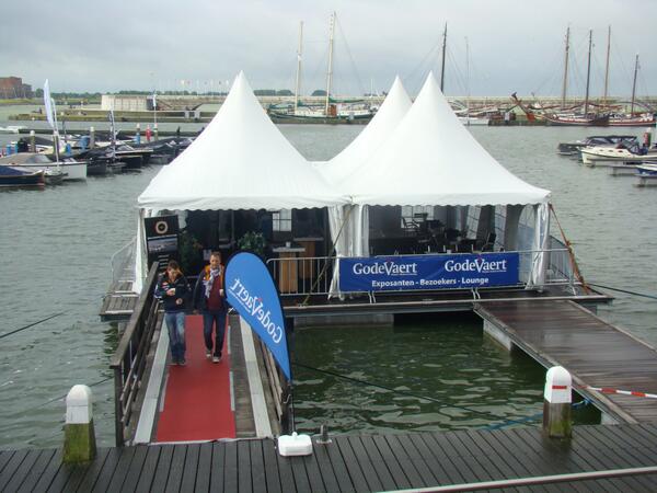sloepenshow's tweet photo. @GodevaertSloep, al jaren onze mediapartner. Ook 2014 aanwezig op @sloepenshow met een presentatie inGodeVaert Lounge http://t.co/PCMkcSnW5U