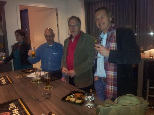 Pers drinkt zich bij VVD moed in voor presentatie lijst + verkiezingsprogramma Forza.