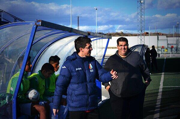 CDEYELES's tweet photo. @MPerea_10 dirigiendo al @CDEYELES Juvenil frente a Illescas http://t.co/Hjb6jyQugk