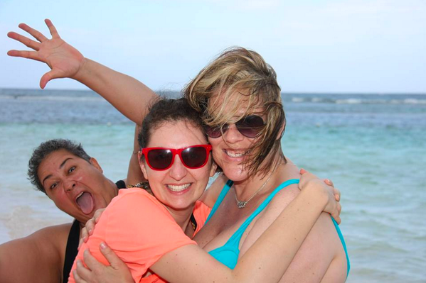 INDIEvideo's tweet photo. Back from #IndieCruise. Here's a pic of my wife, @indiebusiness photo bomb queen, with @alanarivera  and @KleanSpa. http://t.co/zdcyR57H5C
