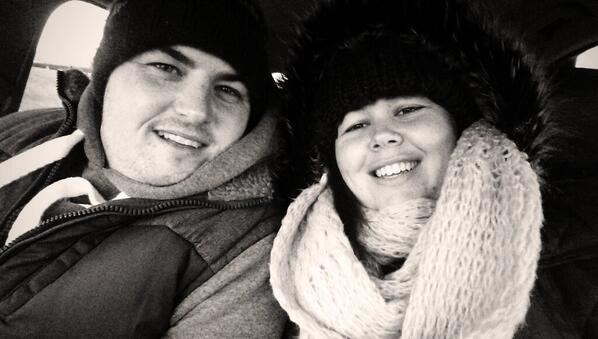 Shell_Hooke's tweet image. Chilly dog walk #Swanseabay #boxersarebest @tommtk222 xx