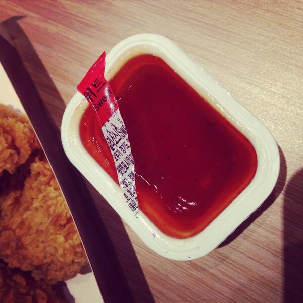 TYPE4GRAPHIC's tweet photo. 싫다. 이런 상황. http://t.co/Rll9f9UUuf
