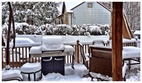 Abramsonscorner's tweet image. #enoughwinter. We have more snow than predicted and still snowing. :(