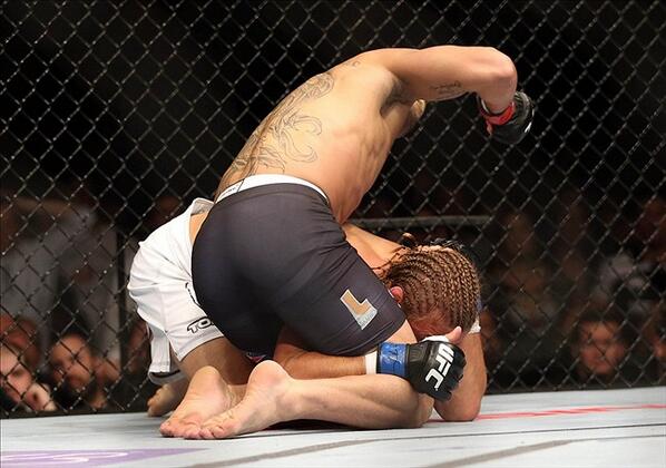 RETWEET if you disagree with the Barao vs. Faber stoppage #UFC169