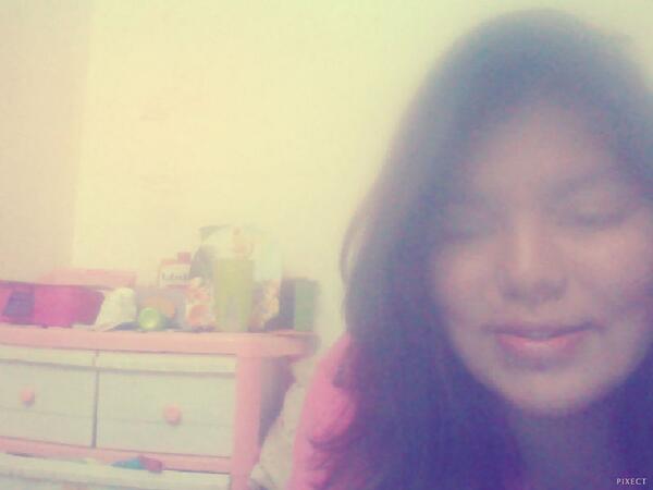 marianamolar's tweet photo. ;)Taking pictures with #Pixect http://t.co/c5JjHbNbAk