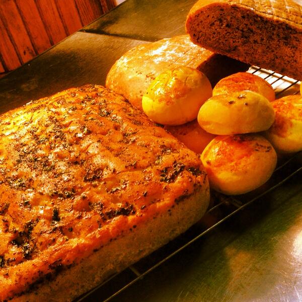 paul_prescott's tweet image. “@benjaminjkaye: bread by @scscotty83 #focaccia #buns #walnutbread http://t.co/DHdmq9pBT1”

Cracking