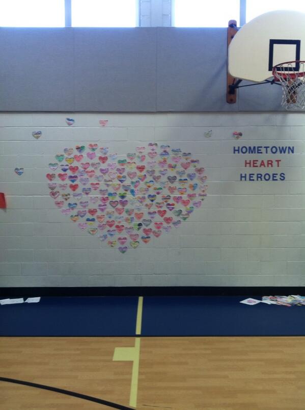 DavidDare5's tweet photo. Hometown heart heroes #1dayedu #d123 #hmt123 http://t.co/k84Cuhxpkv
