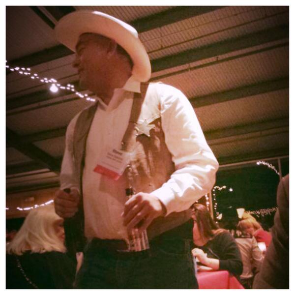 RealDonShooter's tweet photo. Who has two hands and loves to double fist? This guy! #DonShooter #SilverBullet http://t.co/Gl99aeezQZ