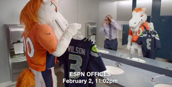 UpperReserved's tweet image. The @Seahawks embarrassed the #Broncos Now Miles how to wear a @DangeRussWilson jersey upperreserved.com/this-is-sports… @espn