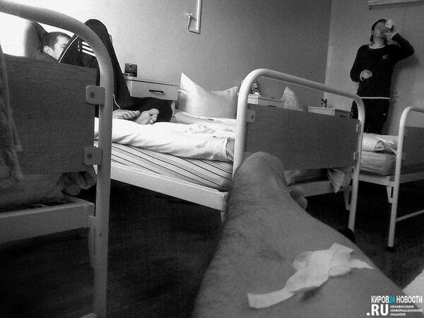 Палата в больнице ночью. Палата в стационаре